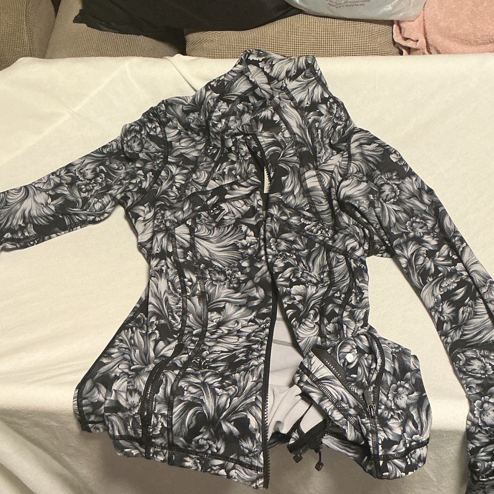 Lululemon Athletica Black and Gray Floral define Jacket